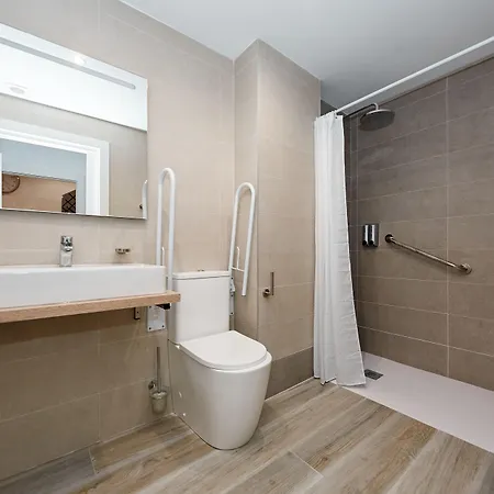 Hotel Enmathi Benalua