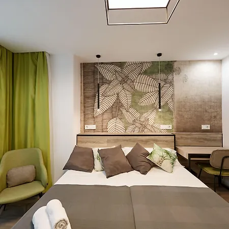 Enmathi Benalua فندق 2*